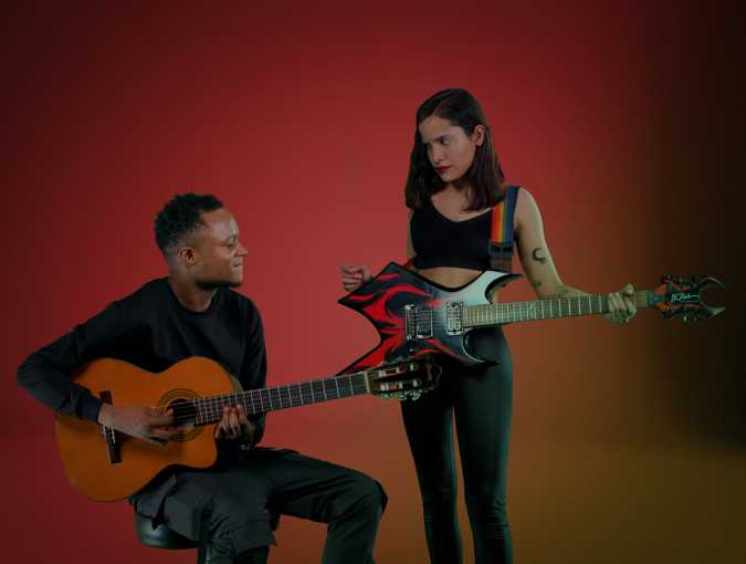 Ale Hop & Titi Bakorta